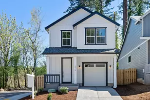2260 NE 207th Pl, Fairview, OR 97024 - Photo 36