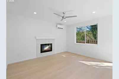 2260 NE 207th Pl, Fairview, OR 97024 - Photo 4