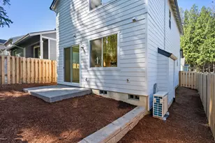 2260 NE 207th Pl, Fairview, OR 97024 - Photo 32