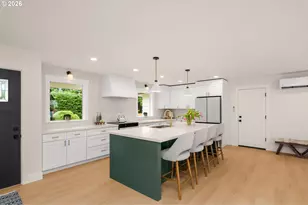 570 NW Birdsdale Ave, Gresham, OR 97030 - Photo 8