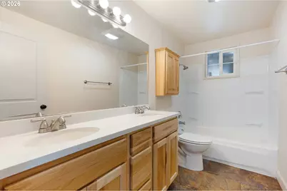 1310 W Quinalt St, Springfield, OR 97477 - Photo 24