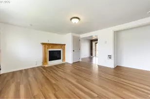 1310 W Quinalt St, Springfield, OR 97477 - Photo 10