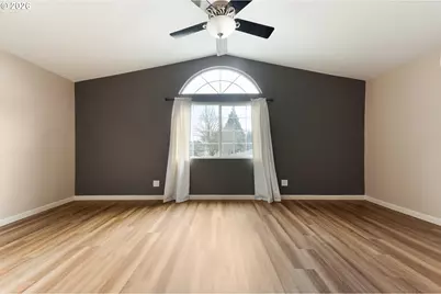 1310 W Quinalt St, Springfield, OR 97477 - Photo 26