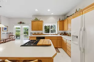310 NW Foxglove St, Dallas, OR 97338 - Photo 16