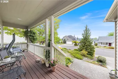 310 NW Foxglove St, Dallas, OR 97338 - Photo 2