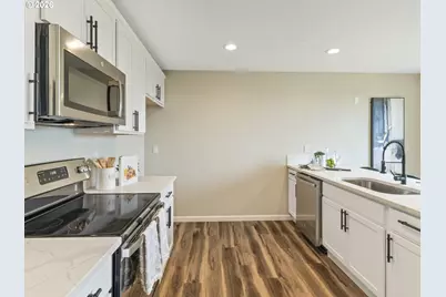 2617 E McLoughlin Blvd, Vancouver, WA 98661 - Photo 10