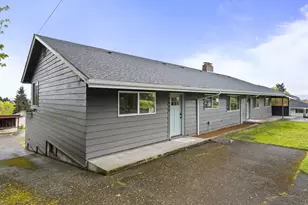 2617 E McLoughlin Blvd, Vancouver, WA 98661 - Photo 2