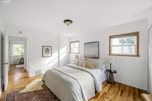 4914 Northeast Pacific Street, Portland, OR 97213 - Photo 20