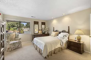 11340 SW Viewmount Ct, Tigard, OR 97223 - Photo 6