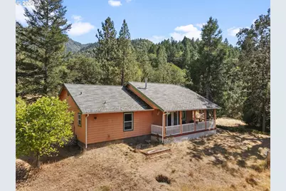 897 Savage Creek Rd, Grants Pass, OR 97527 - Photo 24