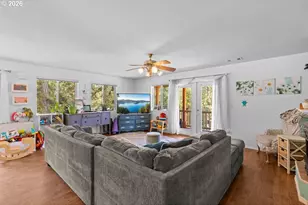 897 Savage Creek Rd, Grants Pass, OR 97527 - Photo 8
