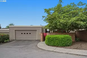 16545 SW Monterey Ln, Portland, OR 97224 - Photo 2