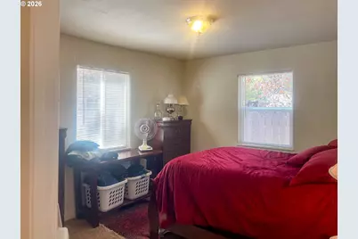 1389 NE Brooklyn Ave, Roseburg, OR 97470 - Photo 14