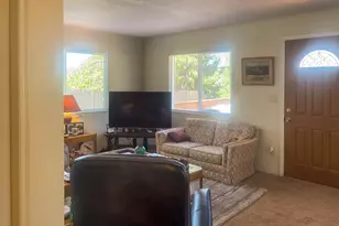 1389 NE Brooklyn Ave, Roseburg, OR 97470 - Photo 8