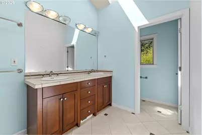 620 SW Orchid St, Portland, OR 97219 - Photo 22