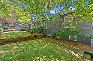 620 SW Orchid St, Portland, OR 97219 - Photo 2