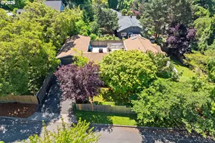 620 SW Orchid St, Portland, OR 97219 - Photo 40