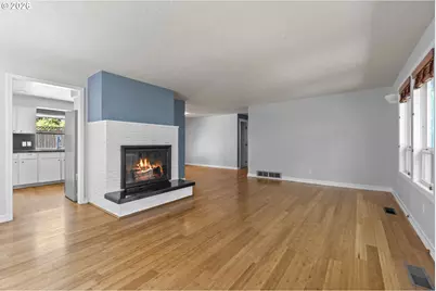 620 SW Orchid St, Portland, OR 97219 - Photo 4