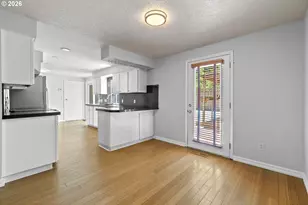 620 SW Orchid St, Portland, OR 97219 - Photo 12