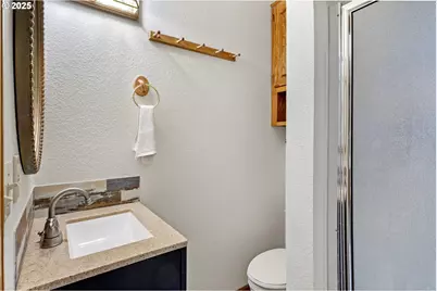 1495 SE Parkwood Dr, Roseburg, OR 97470 - Photo 24