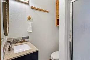 1495 SE Parkwood Dr, Roseburg, OR 97470 - Photo 24