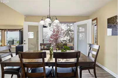 1495 SE Parkwood Dr, Roseburg, OR 97470 - Photo 14