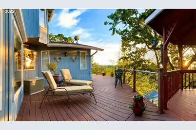 1495 SE Parkwood Dr, Roseburg, OR 97470 - Photo 16