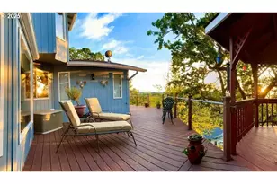 1495 SE Parkwood Dr, Roseburg, OR 97470 - Photo 16