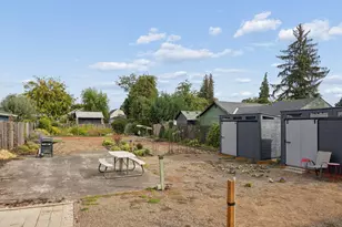 555 SE Cedar St, Hillsboro, OR 97123 - Photo 34