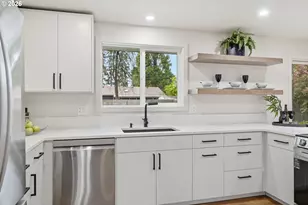 987 Travis Ave, Eugene, OR 97404 - Photo 14