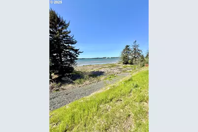 0 S Empire Blvd, Coos Bay, OR 97420 - Photo 12