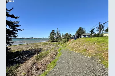 0 S Empire Blvd, Coos Bay, OR 97420 - Photo 8