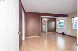 4425 NE 42nd Ave, Portland, OR 97218 - Photo 4