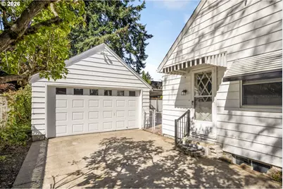 3979 NE 42nd Ave, Portland, OR 97213 - Photo 4
