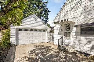 3979 NE 42nd Ave, Portland, OR 97213 - Photo 4