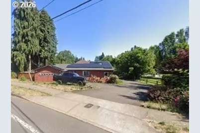 7817 SE Strawberry Ln, Milwaukie, OR 97267 - Photo 2