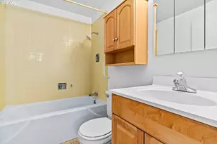 1313 Lincoln St, Eugene, OR 97401 - Photo 16