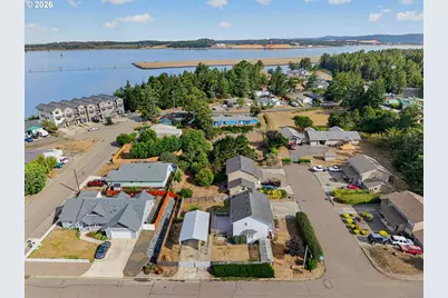 1300 Sanford St, Coos Bay, OR 97420 - Photo 48