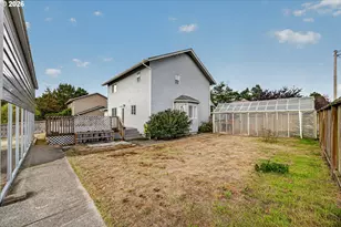 1300 Sanford St, Coos Bay, OR 97420 - Photo 44