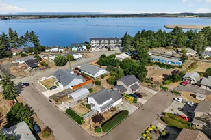 1300 Sanford St, Coos Bay, OR 97420 - Photo 2
