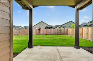 2201 E Juniper Cir, La Center, WA 98629 - Photo 32