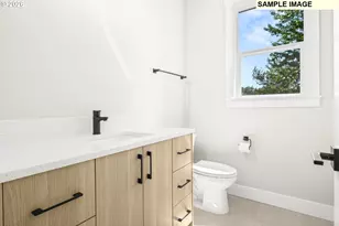 2201 E Juniper Cir, La Center, WA 98629 - Photo 24