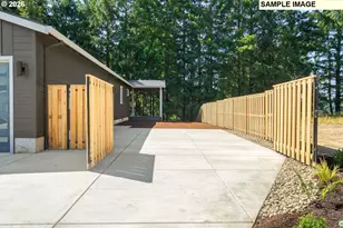 2201 E Juniper Cir, La Center, WA 98629 - Photo 12