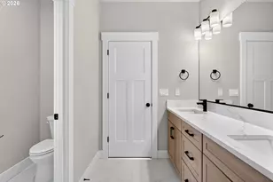 2201 E Juniper Cir, La Center, WA 98629 - Photo 20