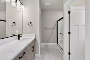 2201 E Juniper Cir, La Center, WA 98629 - Photo 26