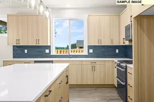 2201 E Juniper Cir, La Center, WA 98629 - Photo 14