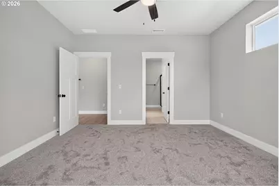 2201 E Juniper Cir #20, La Center, WA 98629 - Photo 16