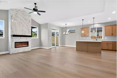 2201 E Juniper Cir #20, La Center, WA 98629 - Photo 4
