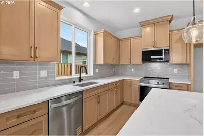 2201 E Juniper Cir #20, La Center, WA 98629 - Photo 12