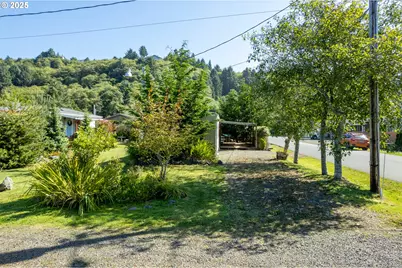 503 S 6th Ave, Rockaway Beach, OR 97136 - Photo 8